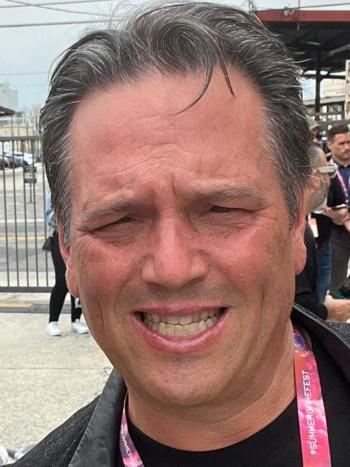 Phil Spencer ainda estar empregado